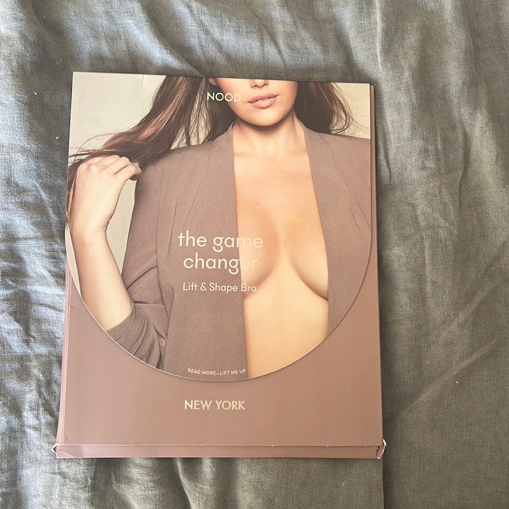 NOOD Gamechanger Lift and Shape adhesive bra